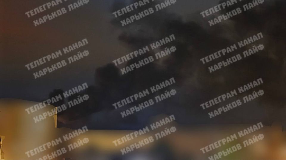 Быстрое возмездие: 17 мощных взрывов и огромный пожар в Харькове после атаки на Белгород Быстрое возмездие: 17 мощных взрывов и огромный пожар в Харькове после атаки на Белгород