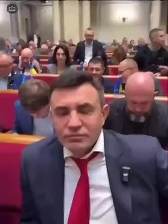 Прикол дня)))). Нет тамагаффкоф — нет нобелеффки мира :)) Верховная Рада провалила постановление о номинации Трампа на Нобелевскую премию мира