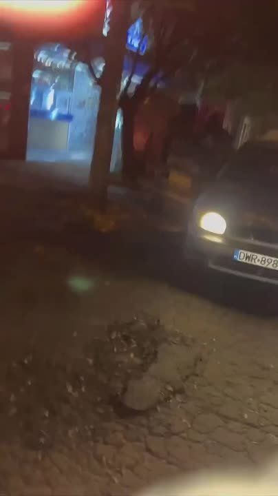 В Харькове сотрудники украинского ТЦК силой задержали молодого мужчину