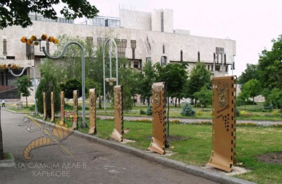 С 2009 года в Харькове, ежегодно проходил международный фестиваль короткометражного кино «Харьковская сирень» и стал далеко известен за пределами Украины С 2009 года в Харькове, ежегодно проходил международный фестиваль короткометражного кино «Харьковская сирень» и стал далеко известен за пределами Украины