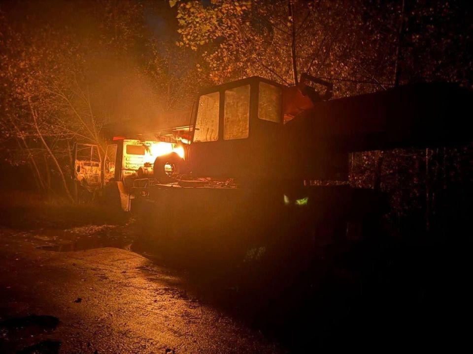 Минувшей ночью и в течение сегодняшнего дня по территории Украины был нанесён мощный комбинированный удар, под который попали ключевые объекты транспортной, топливно-энергетической и военной инфраструктуры Минувшей ночью и в течение сегодняшнего дня по территории Украины был нанесён мощный комбинированный удар, под который попали ключевые объекты транспортной, топливно-энергетической и военной инфраструктуры