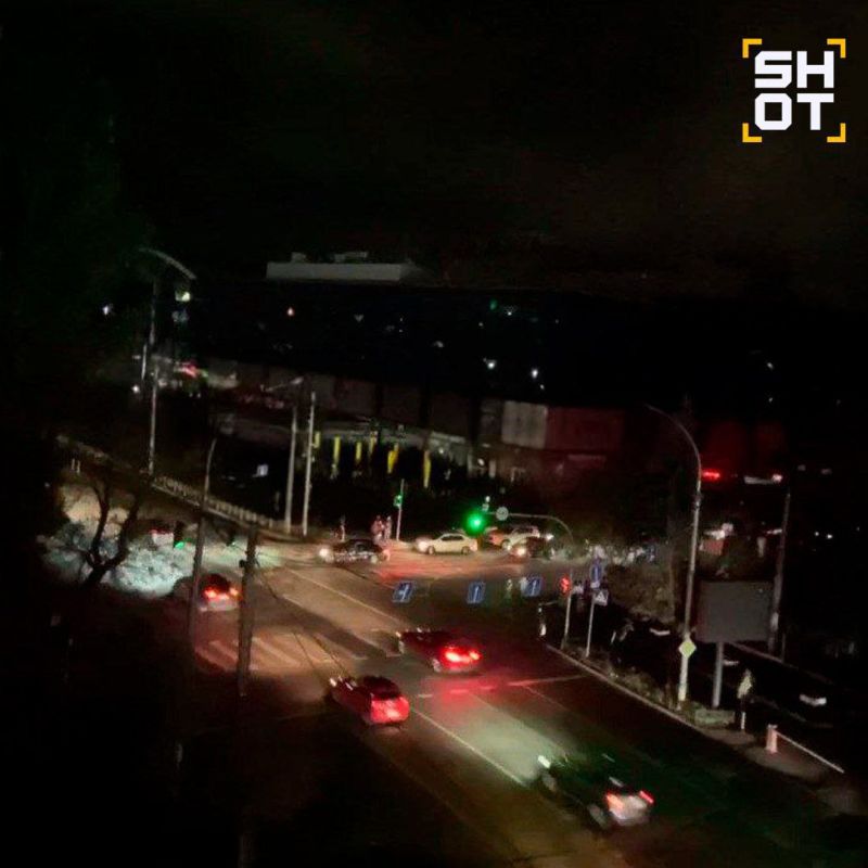 Масштабный блэкаут в Киеве: сразу в нескольких районах украинской столицы пропал свет Масштабный блэкаут в Киеве: сразу в нескольких районах украинской столицы пропал свет