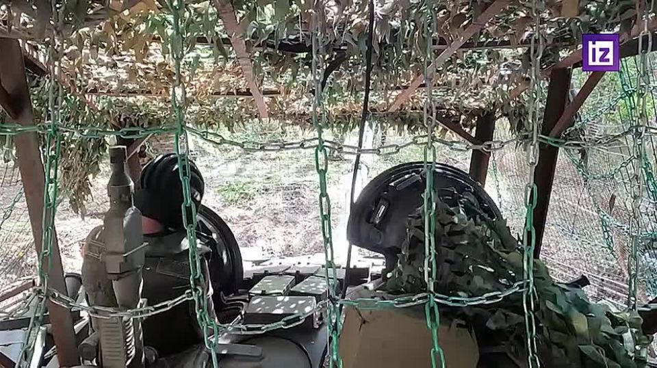 Экипажи танков Т-72Б3М группировки войск "Север" уничтожили опорные пункты ВСУ на Харьковском направлении