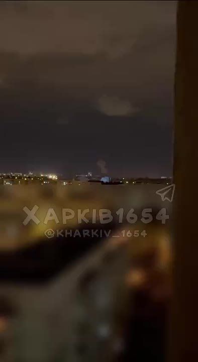 Кадры поражения подстанции, после которого исчез свет в Харькове