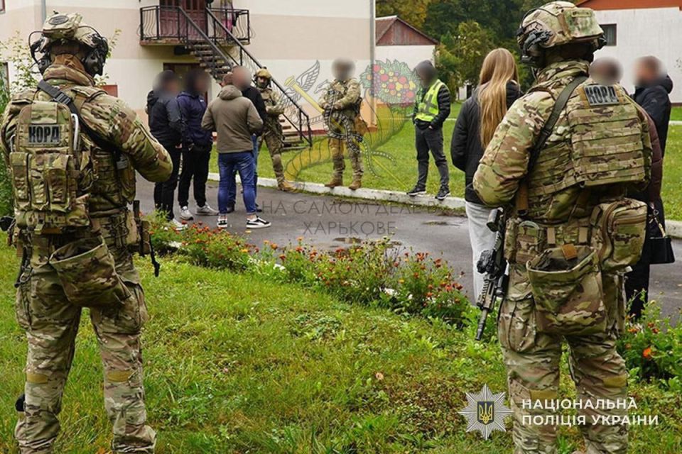 -    : &quot;   *&quot;