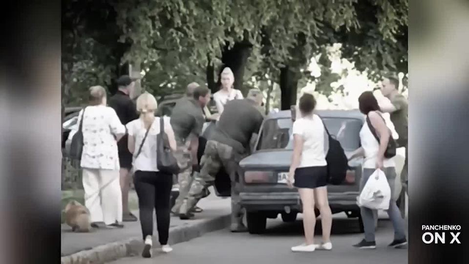 С такими друзьями и врагов не надо