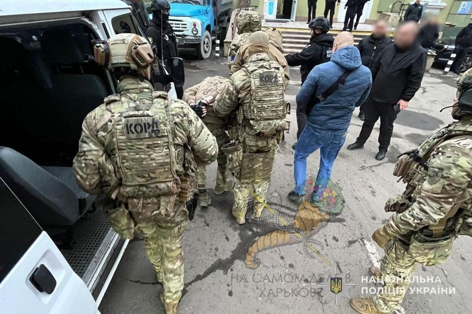 -    : &quot;   *&quot;