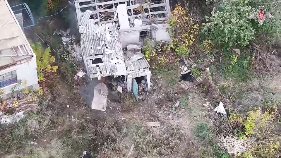 Минобороны России: Бойцы группировки войск «Запад» подняли российский триколор над населенным пунктом Боровская Андреевка в Харьковской области