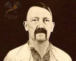 Справжний козак Гитлеренко всем известен! Справжний козак Гитлеренко всем известен!