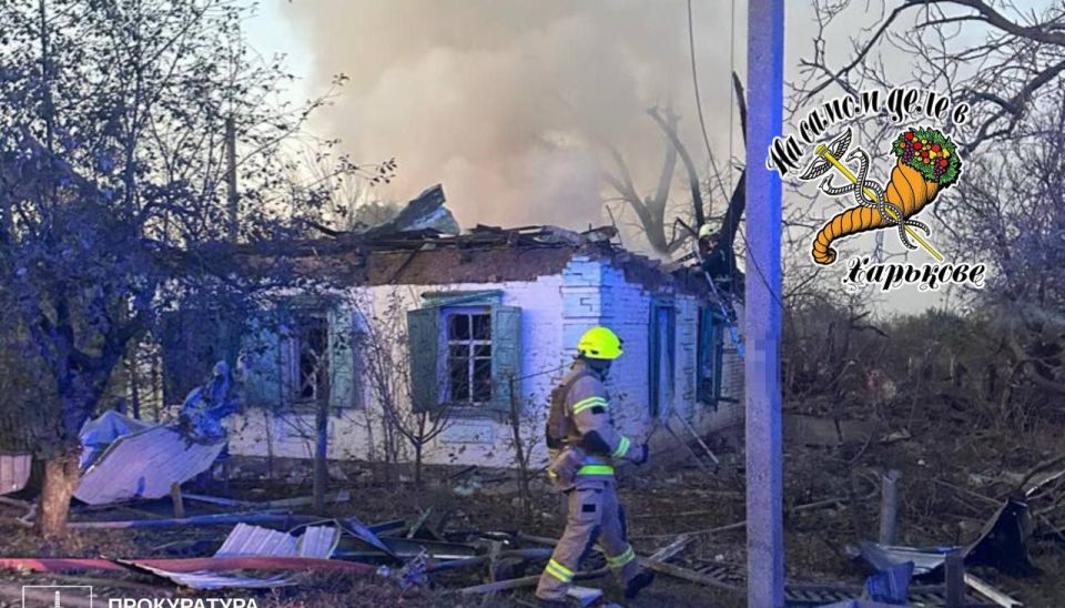 Вчера вечером по Лозовой был нанесен удар при помощи управляемой авиабомбы (ФАБ с УПМК), который пролетел 130 км (!) Вчера вечером по Лозовой был нанесен удар при помощи управляемой авиабомбы (ФАБ с УПМК), который пролетел 130 км (!)