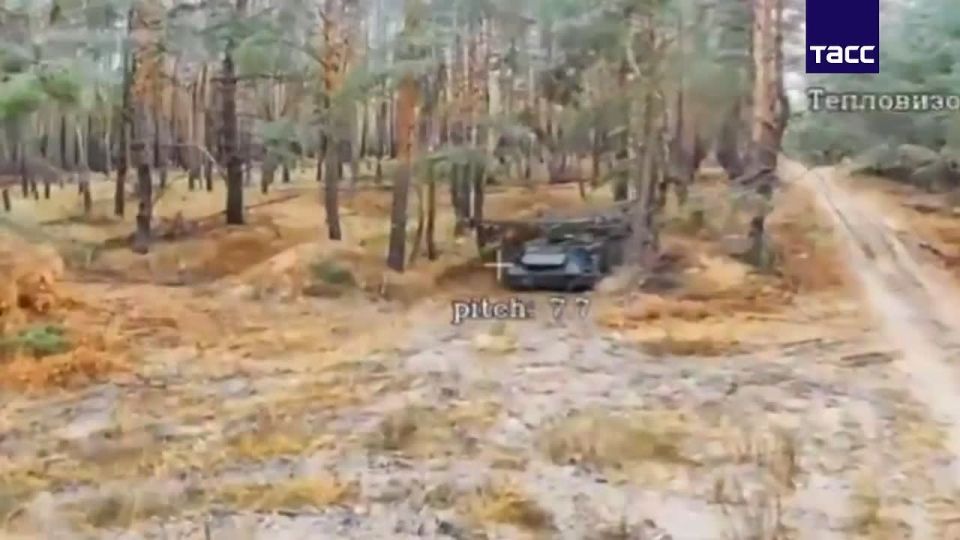 В Харьковской области бойцы "Запада" уничтожили БТР М113 ВСУ, сообщили в МО РФ