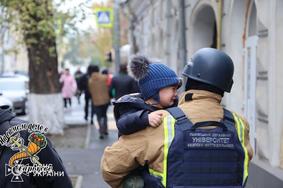 Масштабную постановку с «ударом БПЛА по детскому садику» в Харькове продолжают разоблачать в сети Масштабную постановку с «ударом БПЛА по детскому садику» в Харькове продолжают разоблачать в сети