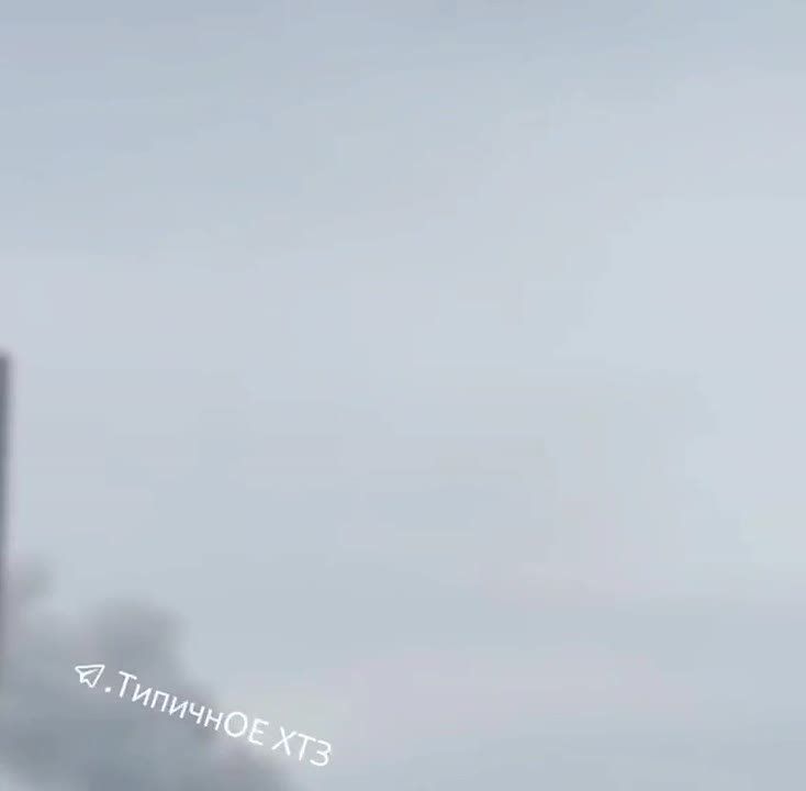 В Харькове взрывы! Над местом одного из прилетов поднялся столб дыма