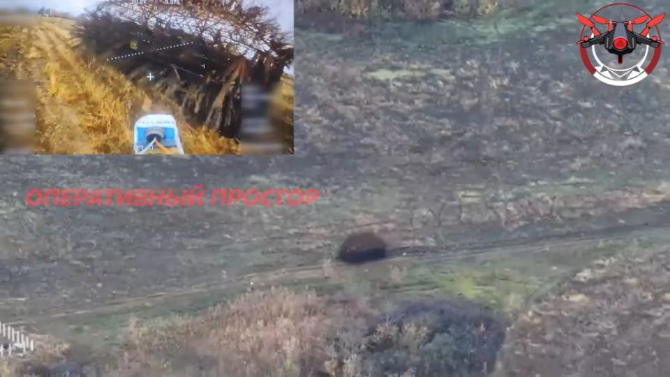 Отражение штурма пары M113 с "дикобразом" ударами FPV-дронов в районе Купянска Отражение штурма пары M113 с "дикобразом" ударами FPV-дронов в районе Купянска