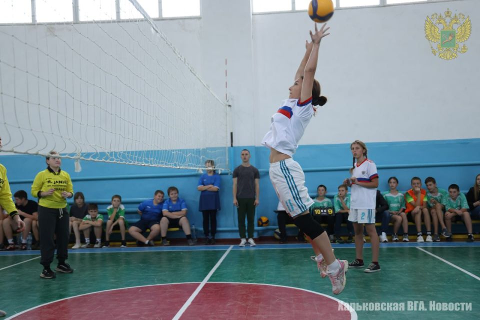 Ребята из Харьковской области стали победителями муниципальных соревнований в ЛНР по пионерболу среди учащихся 5–8 классов Ребята из Харьковской области стали победителями муниципальных соревнований в ЛНР по пионерболу среди учащихся 5–8 классов