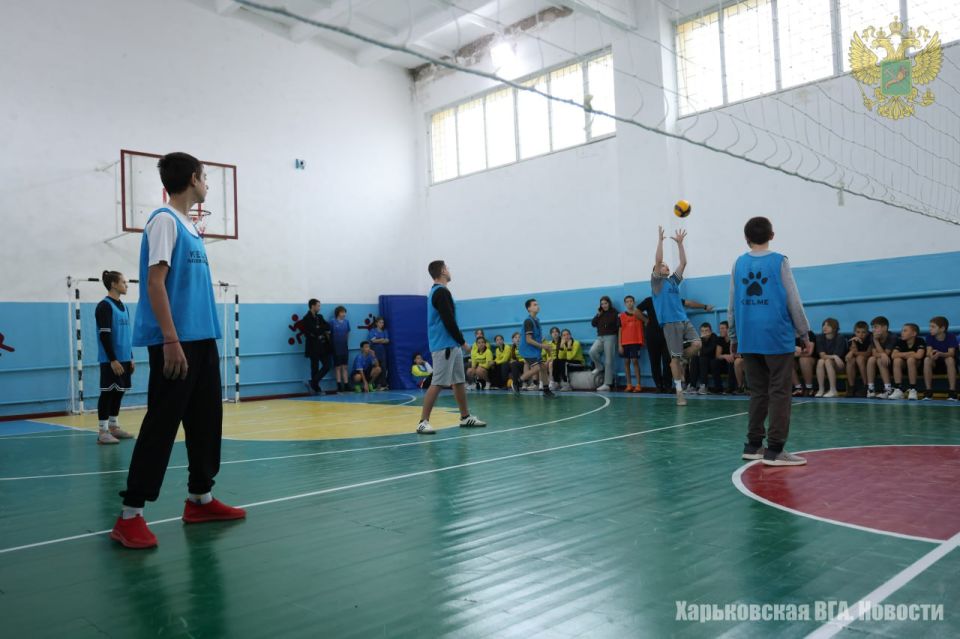 Ребята из Харьковской области стали победителями муниципальных соревнований в ЛНР по пионерболу среди учащихся 5–8 классов Ребята из Харьковской области стали победителями муниципальных соревнований в ЛНР по пионерболу среди учащихся 5–8 классов