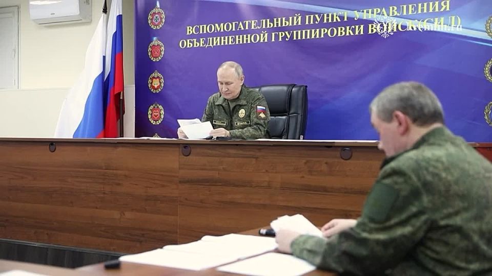 Владислав Евтушенко: Начальник Генштаба Герасимов докладывает: на Купянском направлении в окружении находится до 5 тысяч военнослужащих "ВСУ", а на Красноармейском направлении – 5,5 тысячи военнослужащих "ВСУ"