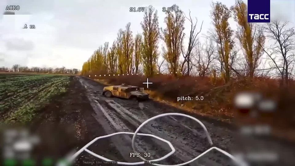 Бойцы "Севера" уничтожили бронемашину "Хамви" в Харьковской области