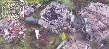 Операторы БПЛА 11АК уничтожают живую силу противника в Харьковской области