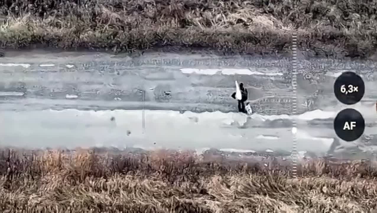 Пожалуй, одни из самых тяжёлых кадров, снятых за всё время СВО, в очередной раз демонстрируюшие бесчеловечную сущность противника