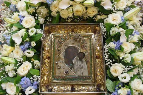 Поздравляем всех с Днем Единения! Поздравляем всех православных христиан с Днем Казанской иконы Божьей Матери!