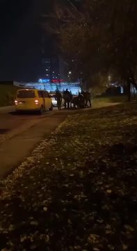 Харьков. Людоловы уже штабелями кидают похищаемых мужчин в свои бусики