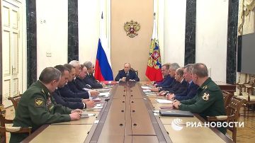 Ставки повышаются. США провели тестовый пуск невооруженной межконтинентальной баллистической ракеты Minuteman III, способной нести ядерный заряд