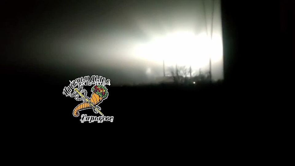 Перед тем, как пропал свет, харьковчане видели в небе яркую вспышку