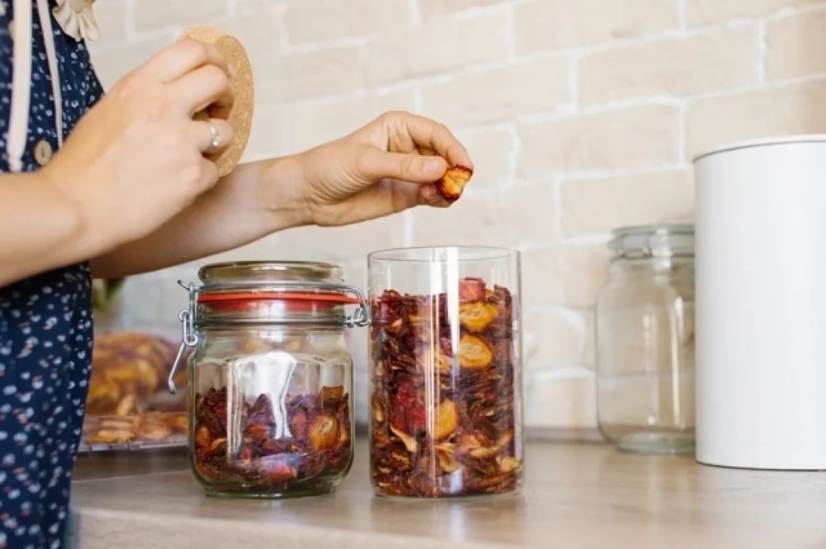 Диетолог Селезнева: в день можно съедать не больше 20 граммов сухофруктов