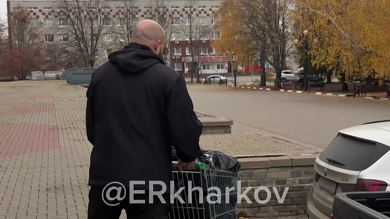 Волонтёры Центра помощи «Единой России» продолжают адресную поддержку беженцев и переселенцев