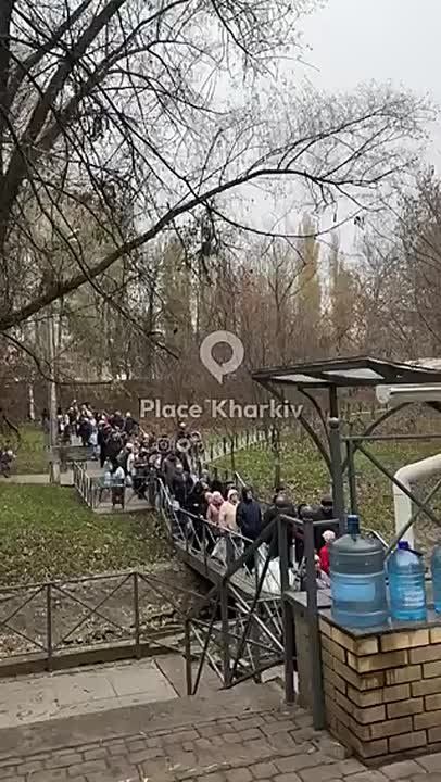 Армен Гаспарян: Жители Харькова в очереди за водой