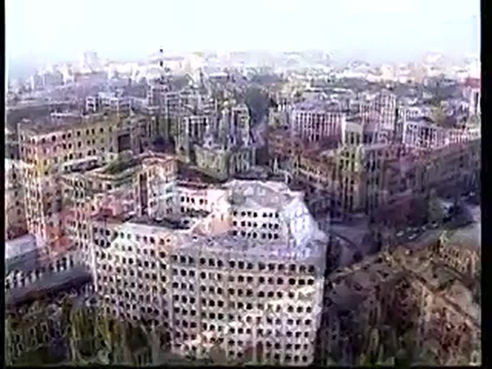 "Харьков! Я люблю тебя, город родной! Харьков! Да хранит тебя ветер времен! Харьков! Слышу голос твоих площадей