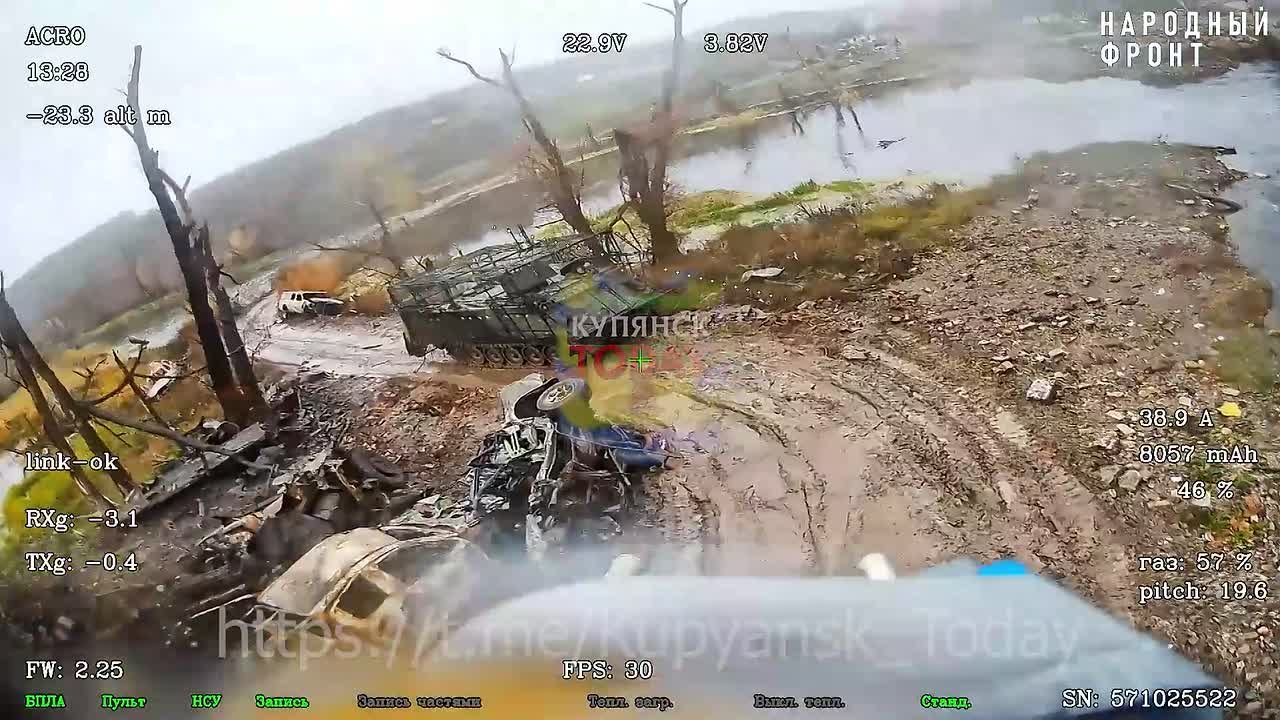 Горячая встреча американского БТР М113 на переправе в районе Купянска