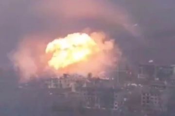 Сводка СВО за 18 ноября. По данным военкоров, сейчас рой ударных беспилотников направляется в сторону Павлограда Харьковской области