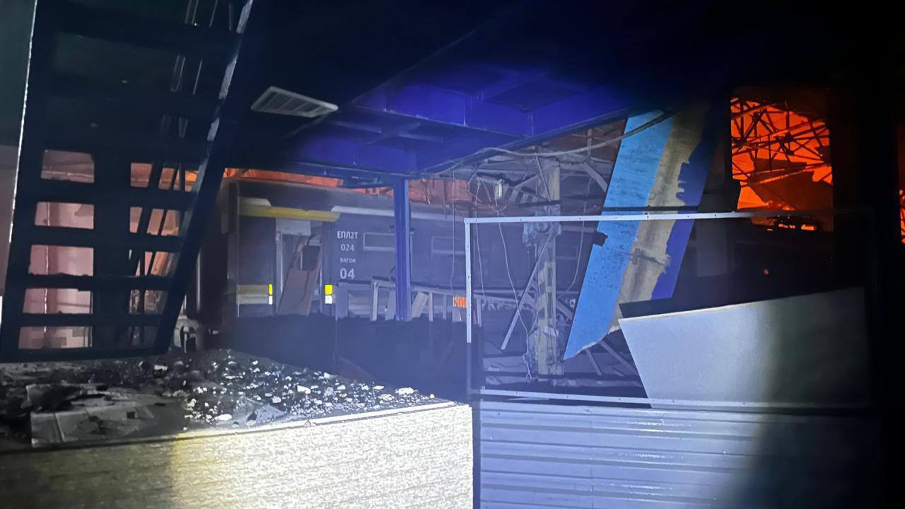 Россияне атаковали десятками дронов железнодорожную инфраструктуру в Днепропетровске и в Харьковской области, — вице-премьер по восстановлению Кулеба Россияне атаковали десятками дронов железнодорожную инфраструктуру в Днепропетровске и в Харьковской области, — вице-премьер по восстановлению Кулеба