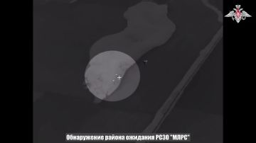 Сергей Лебедев: Вчера российская баллистическая ракета Искандер-М поразила позицию украинских РСЗО HIMARS, уничтожив два пусковых установки GMLRS возле села Волосская Балаклея в Купянском районе, Харьковская область