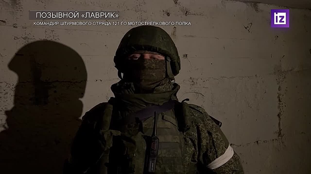 ВС РФ в ходе зачистки подвальных помещений на южной окраине Купянска обнаружили два брошенных крупных склада ВСУ с оружием и боеприпасами