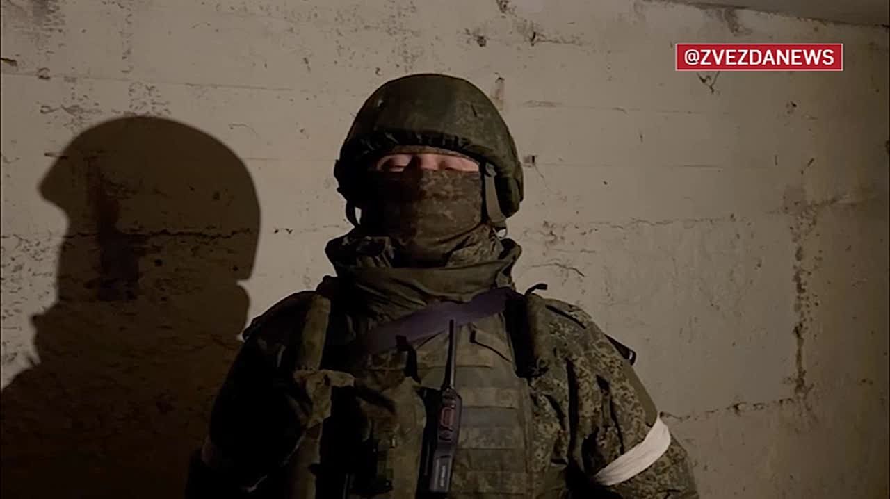 Два крупных склада ВСУ с оружием и боеприпасами нашли штурмовики в Купянске — инженеры проводят разминирование, сообщил командир штурмового отряда 121-го мотострелкового полка с позывным Лаврик