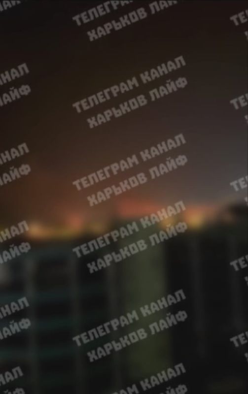Мониторинговые каналы сообщают о продолжающейся атаке ВС РФ по обьектам ВСУ в Харькове, число взрывов увеличилось до 17