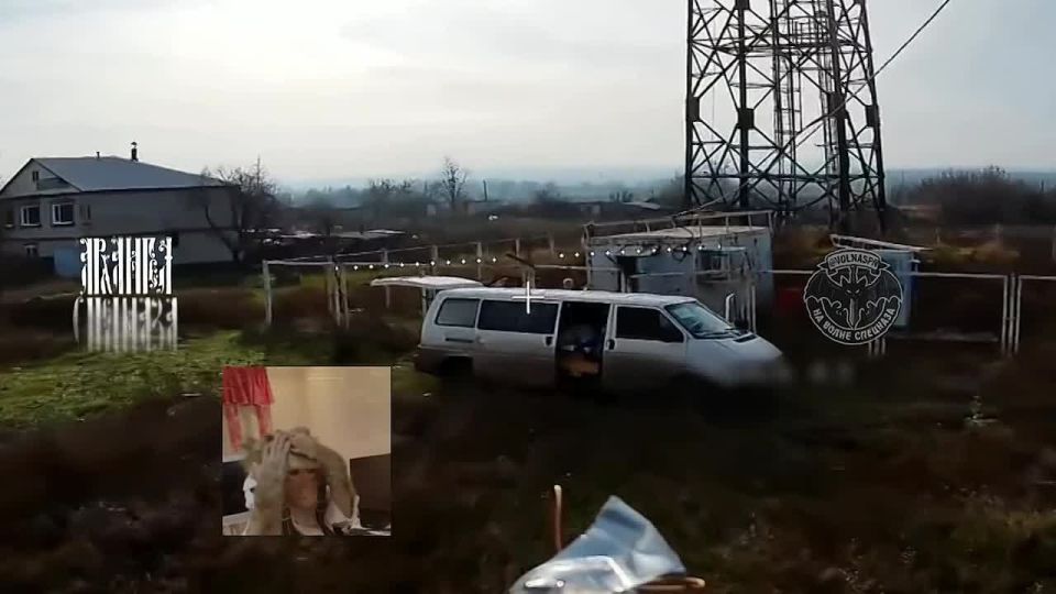 Ударный расчет наших товарищей уничтожает фургон с антеннами и усилителями вражеского FPV расчета на Купянском направлении