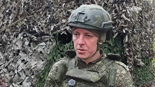 Российские бойцы эвакуировали из разрушенного Волчанска семью с маленьким ребенком