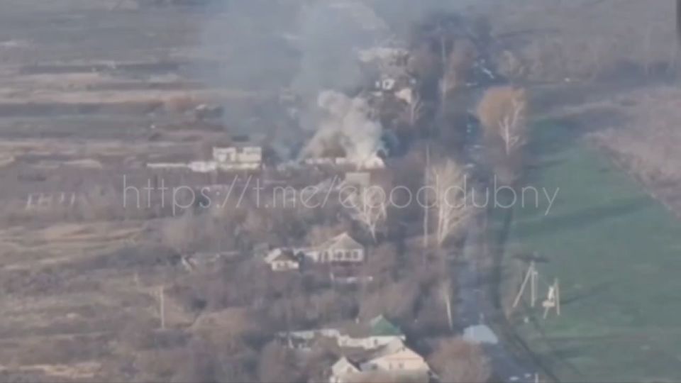 Куриловка Купянский район. Операторы БПЛА 1-танковой армии уничтожили склад боеприпасов, ПВД и пункт управления дронами ВСУ