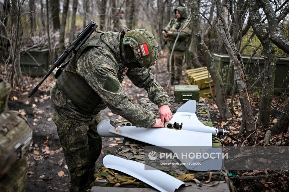 Боевая работа расчёта барражирующих боеприпасов «Куб» 288-й артиллерийской бригады группировки войск «Запад» на Купянском участке фронта Боевая работа расчёта барражирующих боеприпасов «Куб» 288-й артиллерийской бригады группировки войск «Запад» на Купянском участке фронта