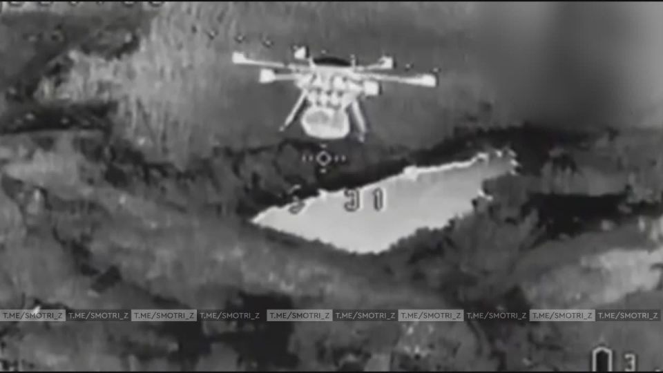 FPV-дроны уничтожили БПЛА Vector и октокоптер R-18 ВСУ в Купянском районе Харьковской области