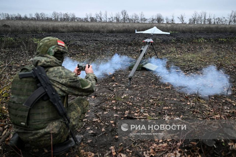 Боевая работа расчёта барражирующих боеприпасов «Куб» 288-й артиллерийской бригады группировки войск «Запад» на Купянском участке фронта Боевая работа расчёта барражирующих боеприпасов «Куб» 288-й артиллерийской бригады группировки войск «Запад» на Купянском участке фронта