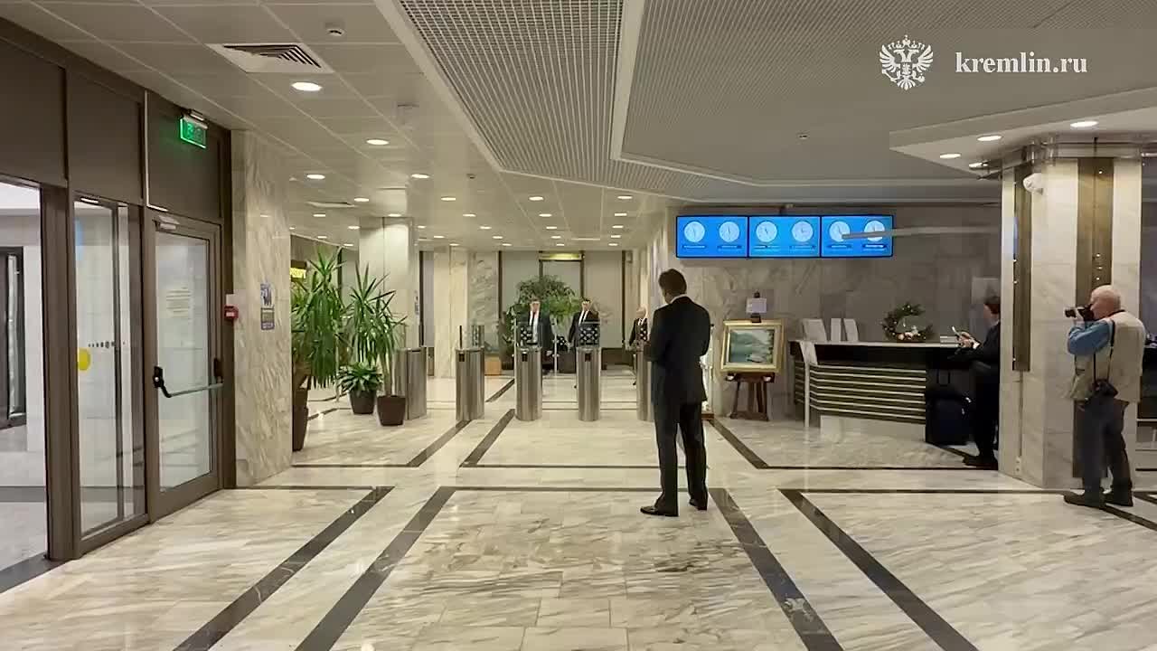 Путин: если у кого-то есть сомнения в том, что ВС РФ взяли Красноармейск, приглашаем иностранных журналистов, в том числе украинских, убедиться, кто реально контролирует город