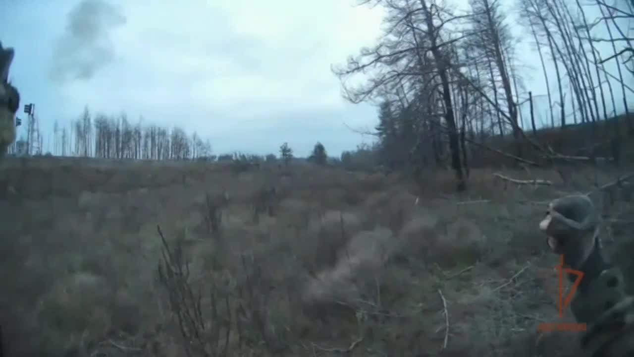 Стрельба из АК по низколетящей цели: мастер-класс от бойца «стальной» бригады Росгвардии