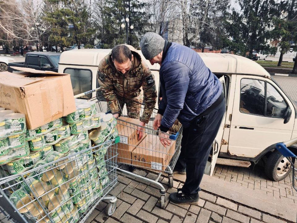 Более 1 200 кг продуктов переданы ВГА Харьковской области для помощи беженцам Более 1 200 кг продуктов переданы ВГА Харьковской области для помощи беженцам