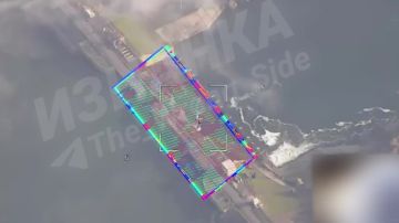 Юрий Котенок: Кадры прилетов по дамбе Печенегского водохранилища в Харьковской области