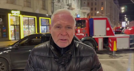 В центре Харькова дрон "Молния" попал в административное здание напротив мэрии, сообщил насмерть перепуганный гауляйтер Терехов